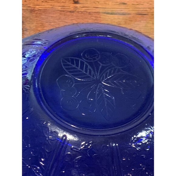 Vtg Jeannette Glass Cobalt Blue Glass Bowl Embossed Floral Leaf Design - Picture 3 of 8
